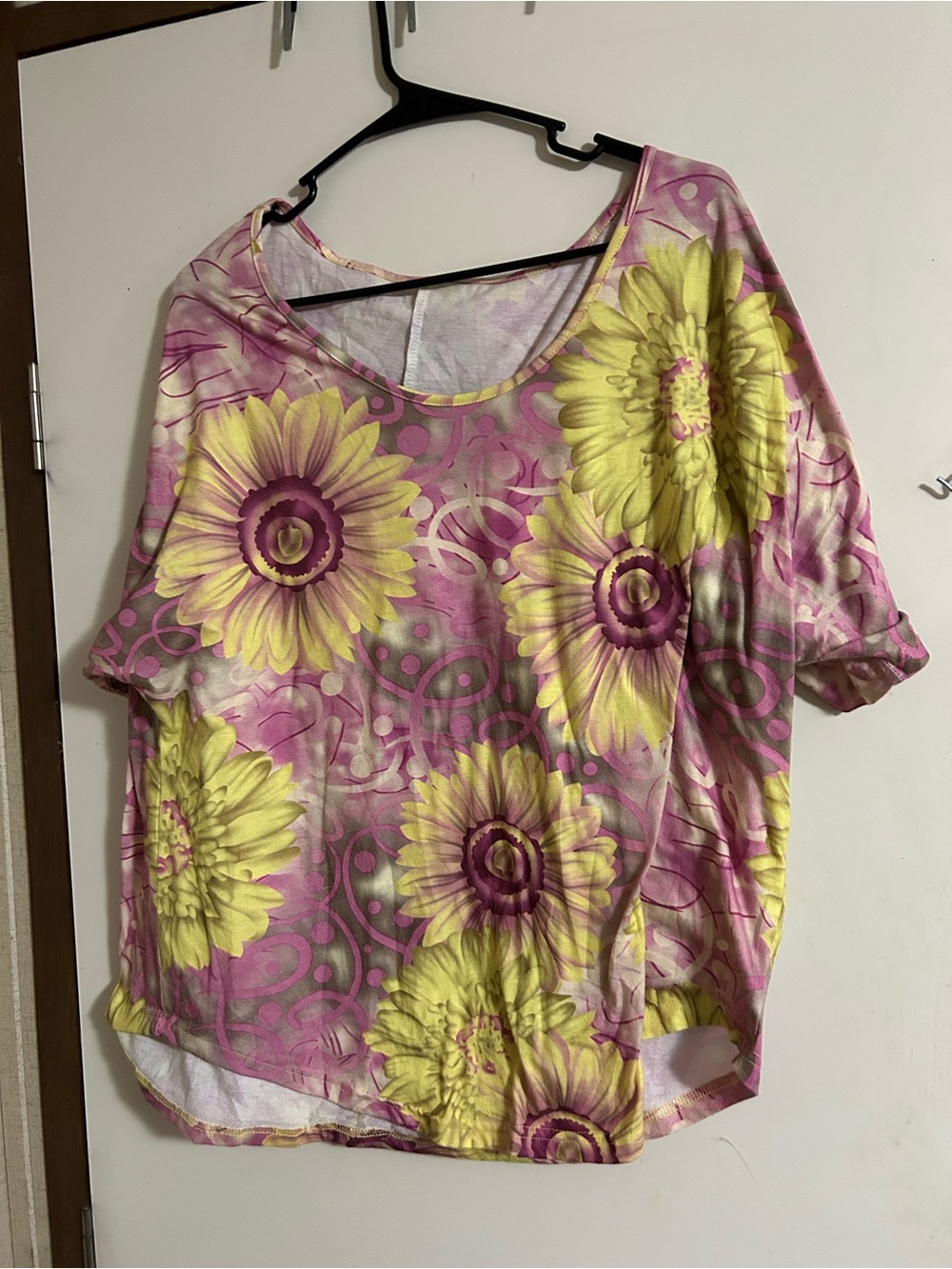 Floral Scoop Neck Women's Top in Pink and Yellow